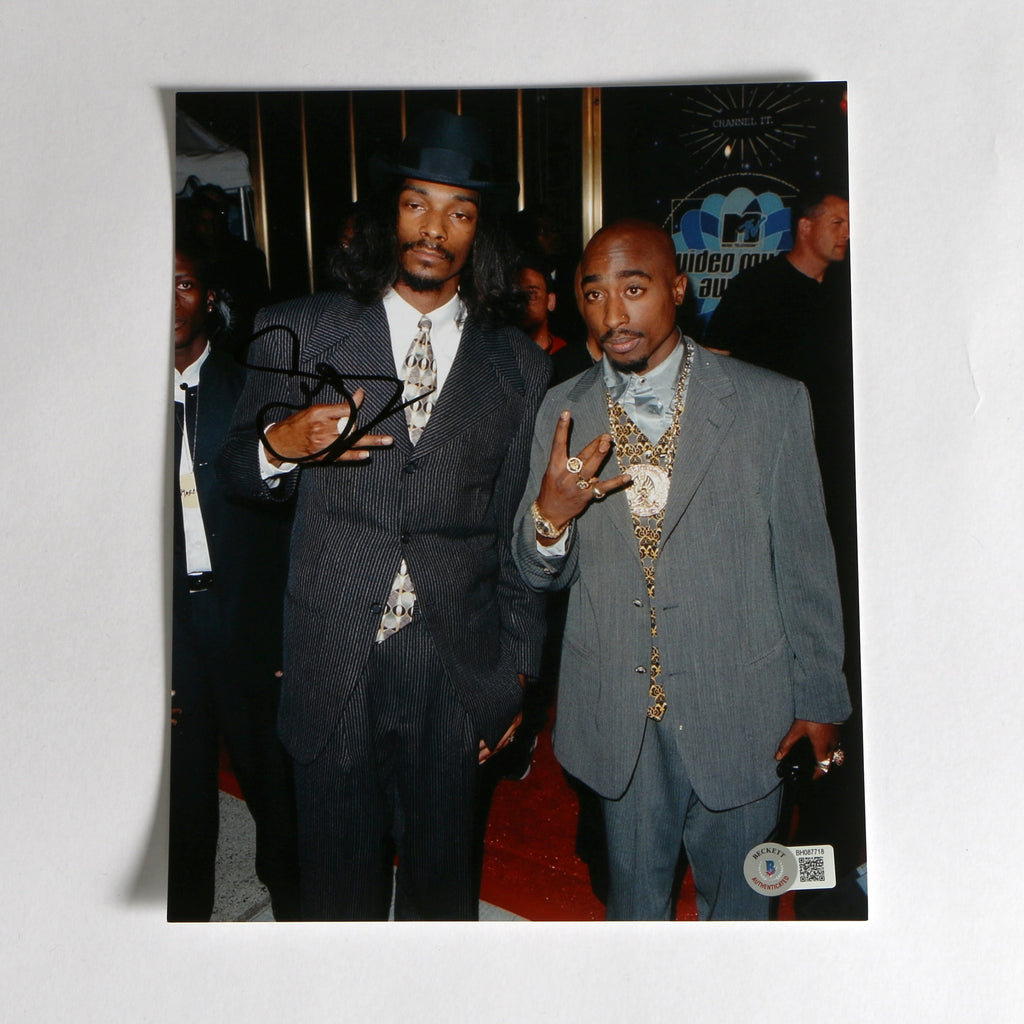 Snoop Dogg Signed Photo 8x10 Beckett COA BH087718