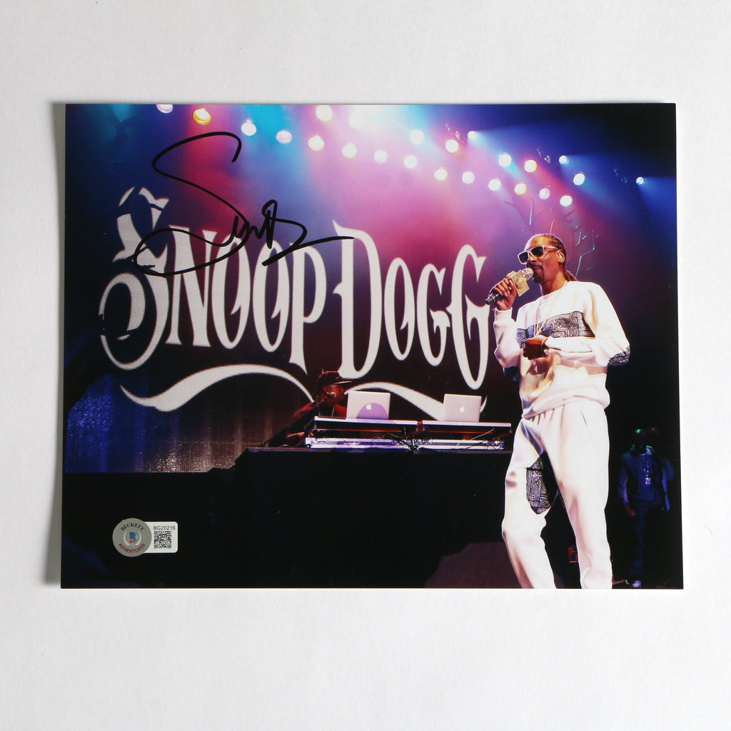 Snoop Dogg Signed Photo 8x10 Beckett COA BG20216