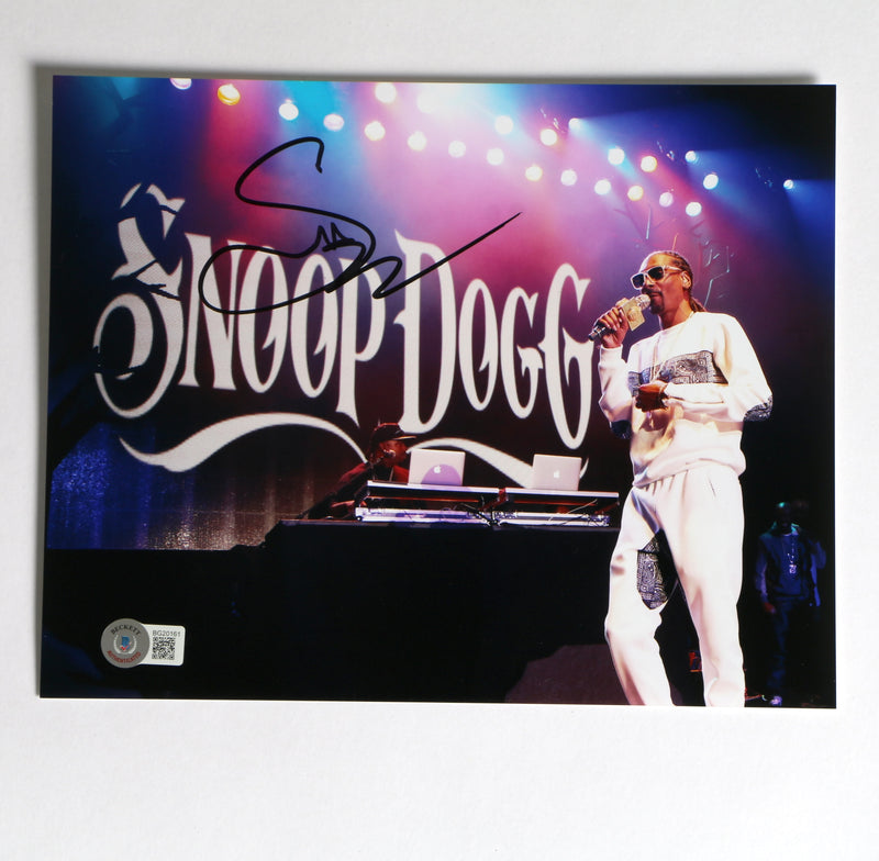 Snoop Dogg Signed Photo 8x10 Beckett COA BG20161